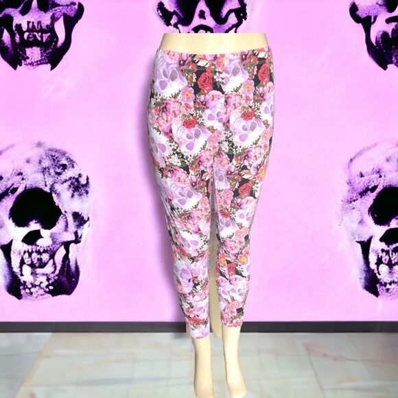 No Boundaries l Skull with Flowers l Leggings Pants l Soft stretch l 3X l EUC - Picture 1 of 8
